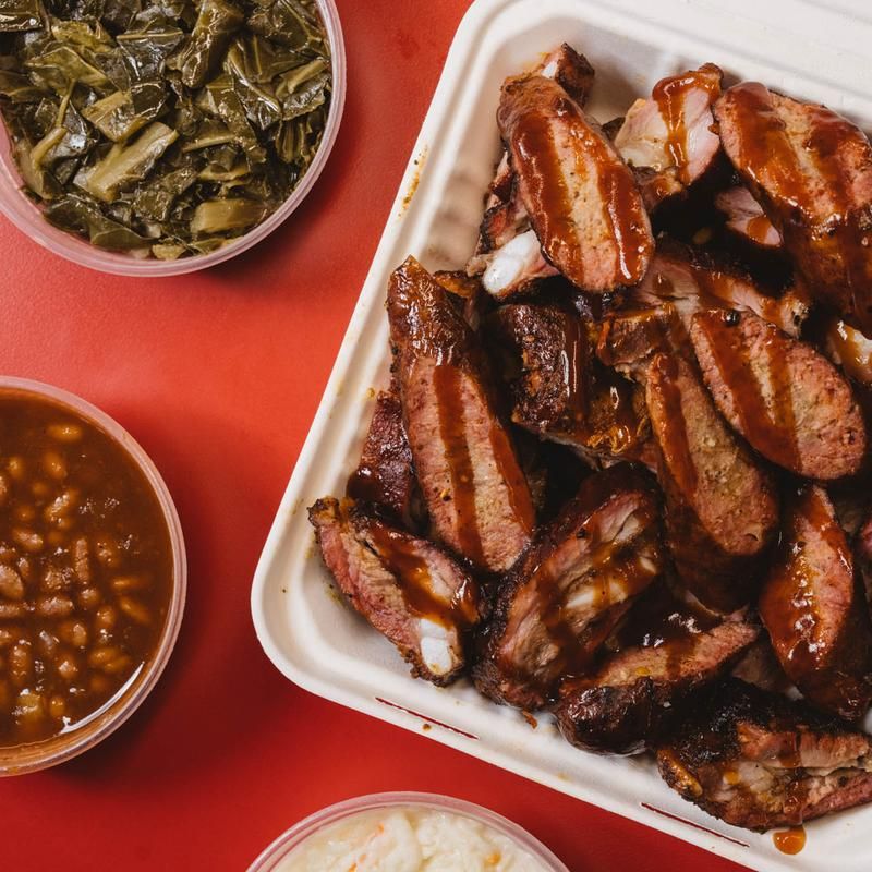 Hecky's Barbecue: Evanston's Saucy Staple