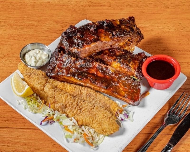 Stacy's Off Da Hook: Where BBQ Meets Soul