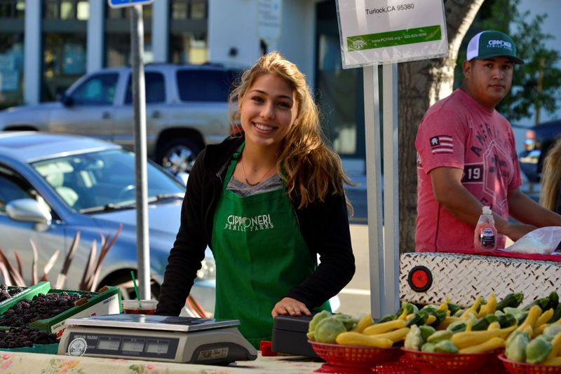 Saturday Farmers' Market: Weekend Ritual
