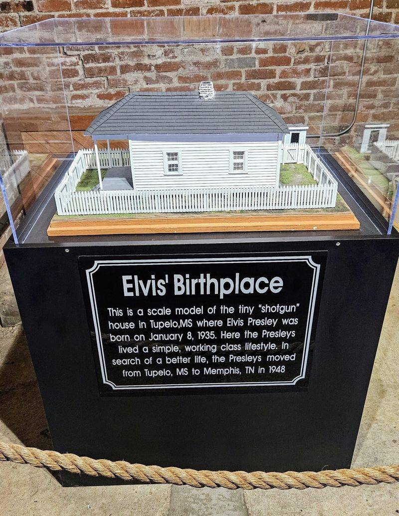 Tupelo's Birthplace Exhibit