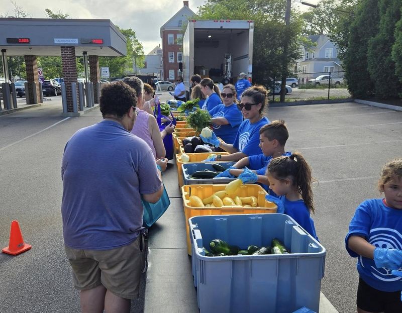 New Bedford YMCA Mid-Month Market