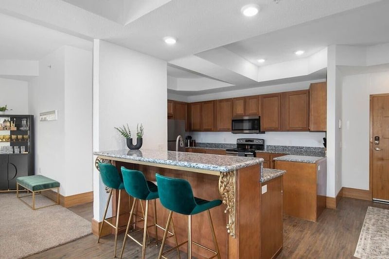 Chef-Ready Kitchen + Everyday Comforts