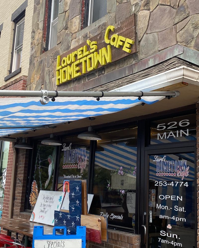 Laurel's Hometown Cafe – Honesdale