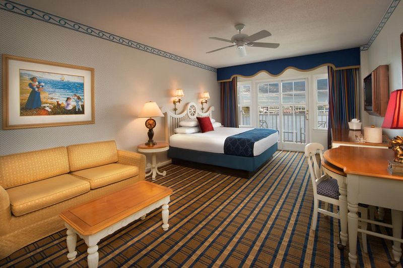 Disney's Yacht Club Resort - Lake Buena Vista