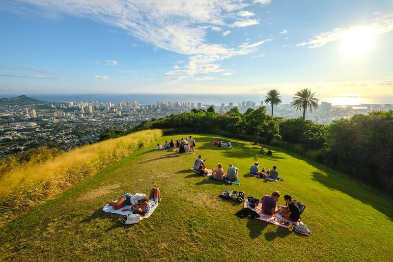 Tantalus Lookout Pu‘u ‘Ualaka‘a State Wayside (O‘ahu)