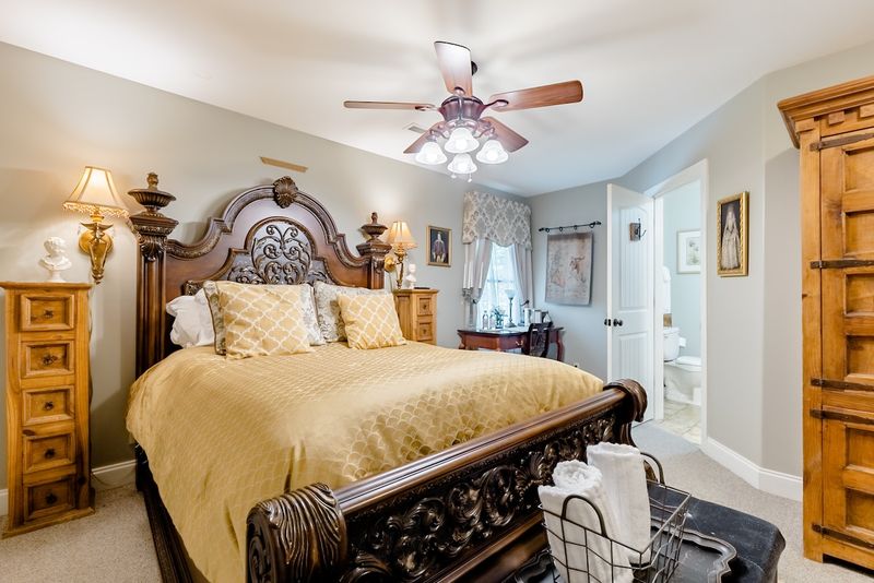 Royal Chambers For Overnight Guests