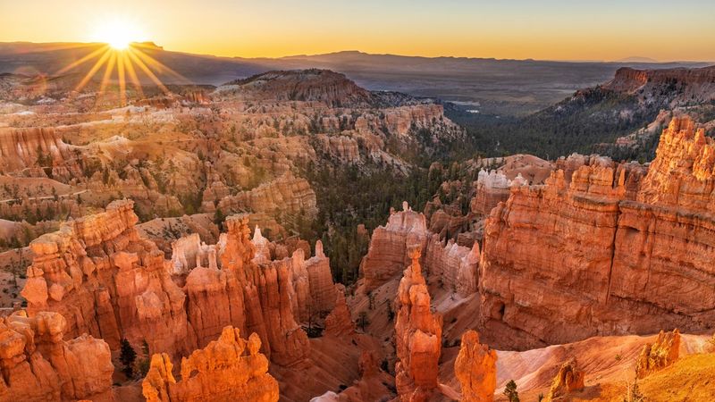 Sunset Point Rim Views (Bryce Canyon National Park)