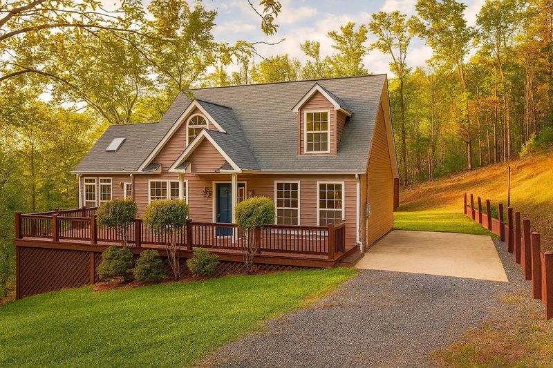 A Hidden Virginia Escape Surrounded by Autumn Splendor