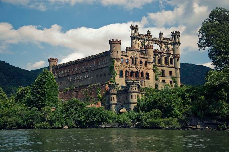 Bannerman Castle - Romantic Ruins