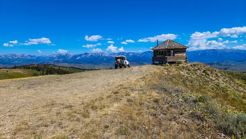 Gateway Location Provides Mountain Access Easily