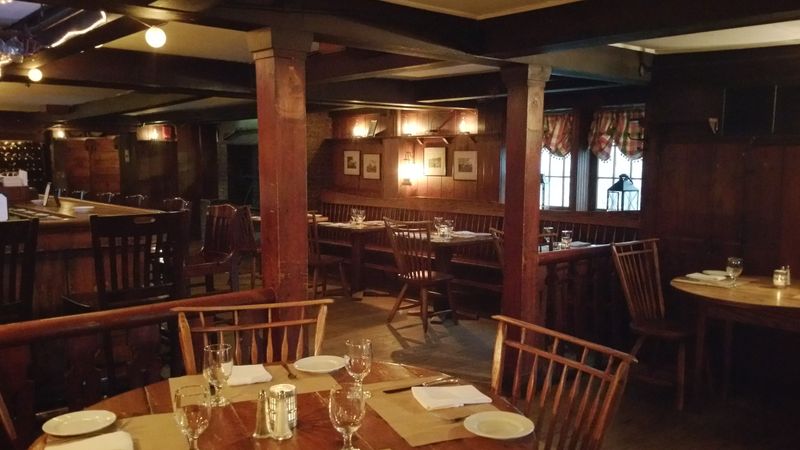 Beekman Arms Tavern – Rhinebeck