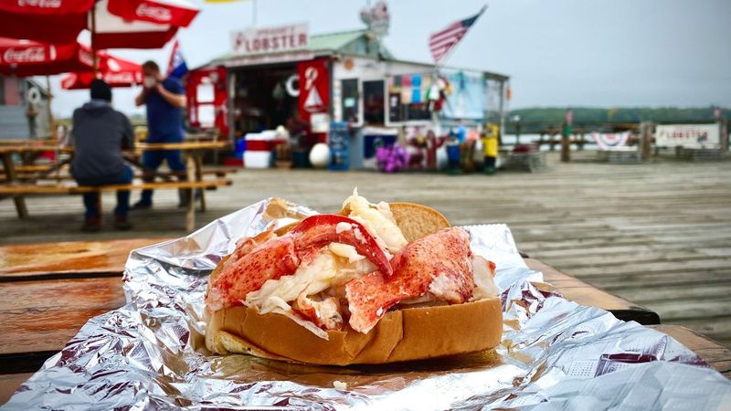 Plates That Taste of the Shore