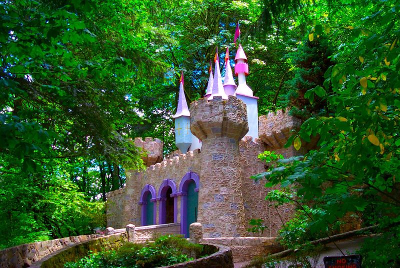 Enchanted Forest: Handcrafted Fairytale Wonderland