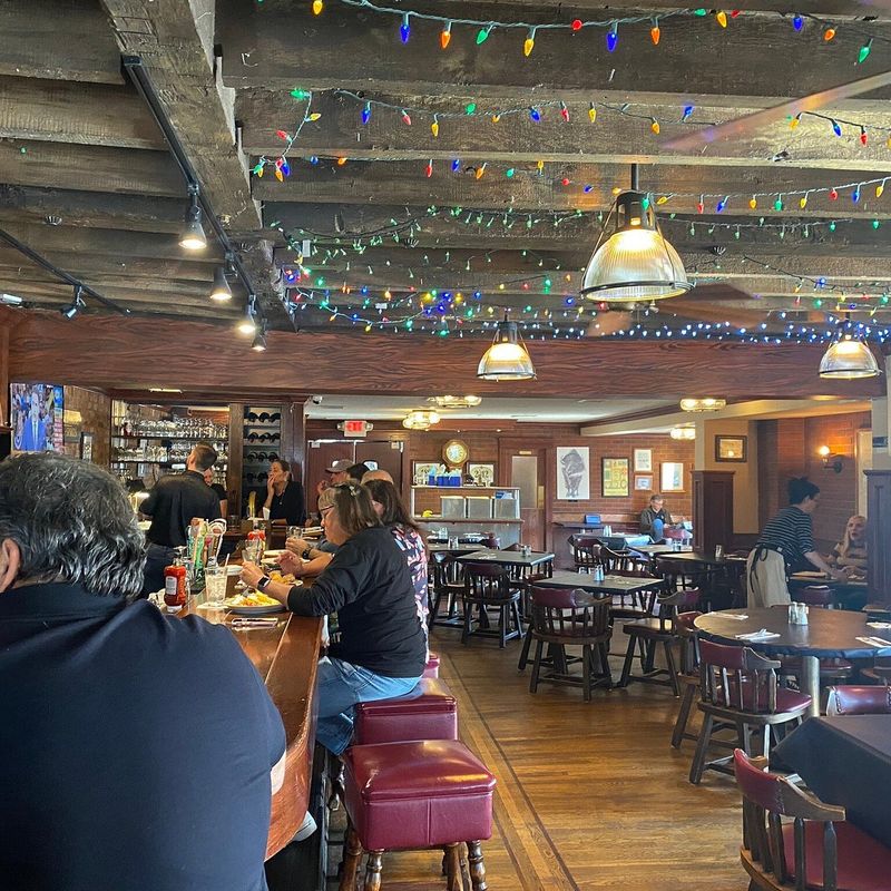 Glen Park Tavern – Williamsville