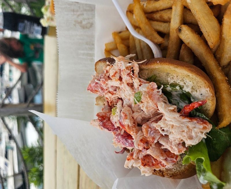 Sesuit Harbor Cafe