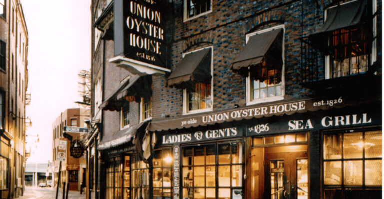 reasons why the Union Oyster House has charmed travelers for nearly two centuries