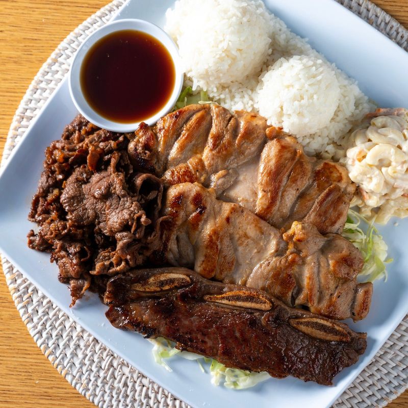 L&L Hawaiian Barbecue